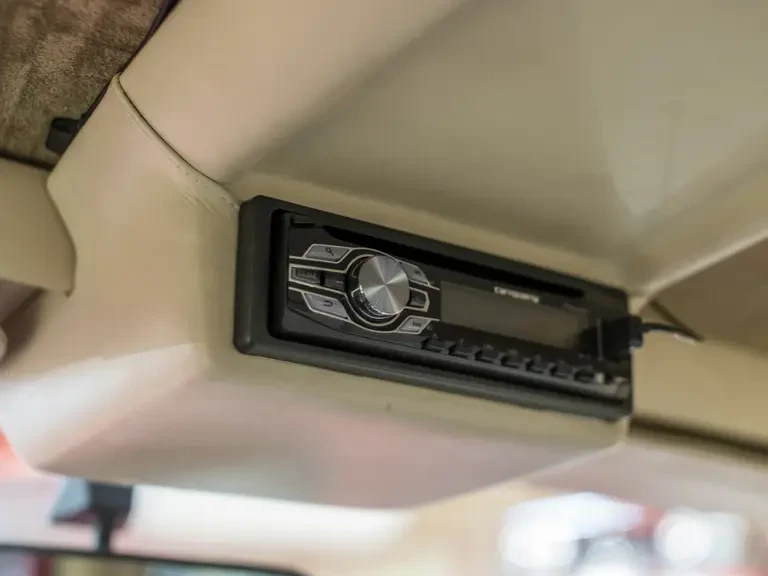 1991 Lamborghini LM002 - Image 25 of 31