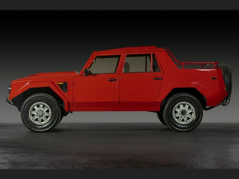 1991 Lamborghini LM002 - Image 10 of 31