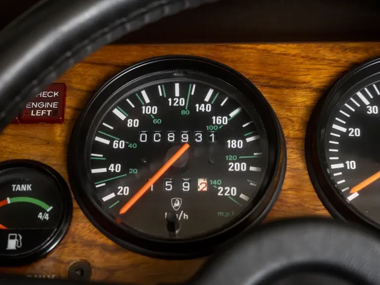 1991 Lamborghini LM002 - Image 14 of 31