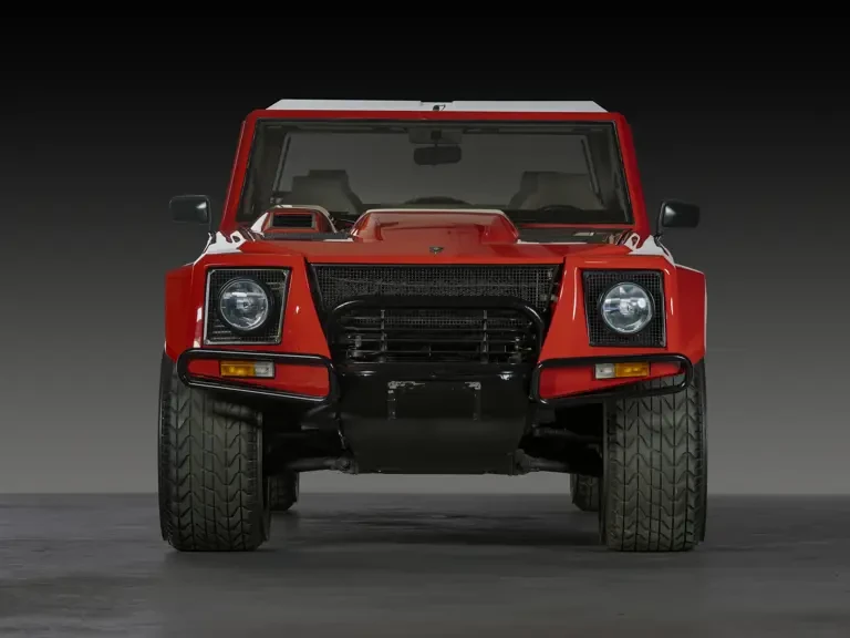 1991 Lamborghini LM002 - Image 8 of 31