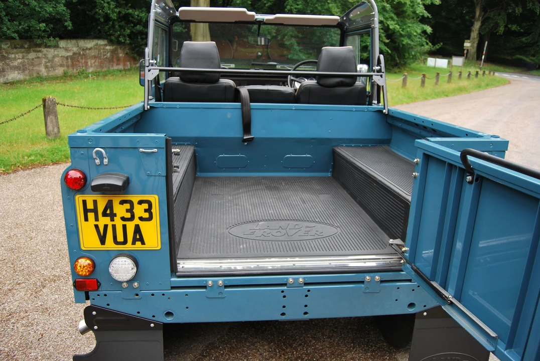 1991 Land Rover Defender 90 - Image 5 of 12