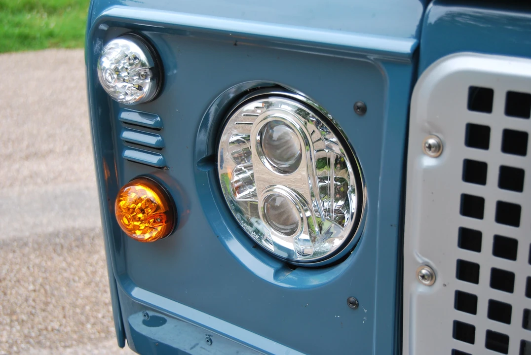1991 Land Rover Defender 90 - Image 10 of 12