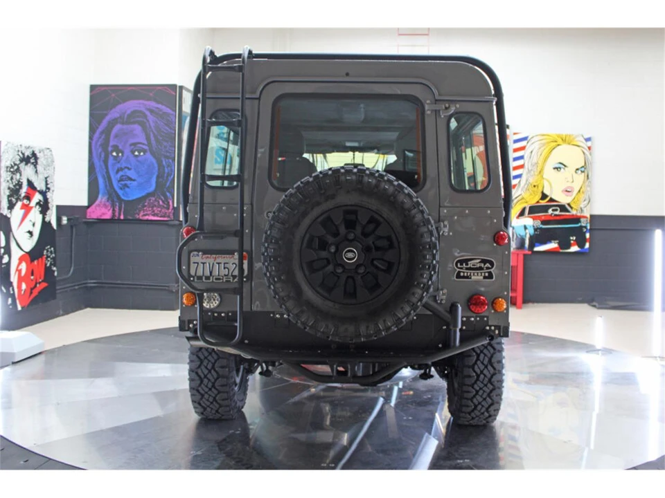 1991 Land Rover Defender 110 - Image 9 of 31