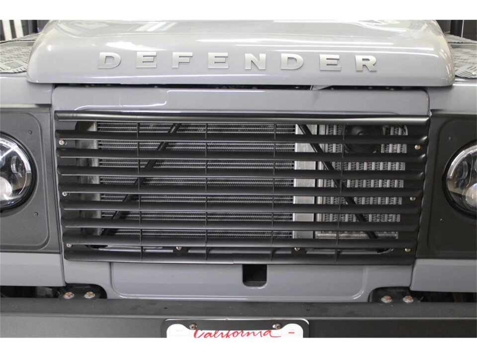 1991 Land Rover Defender 110 - Image 17 of 31