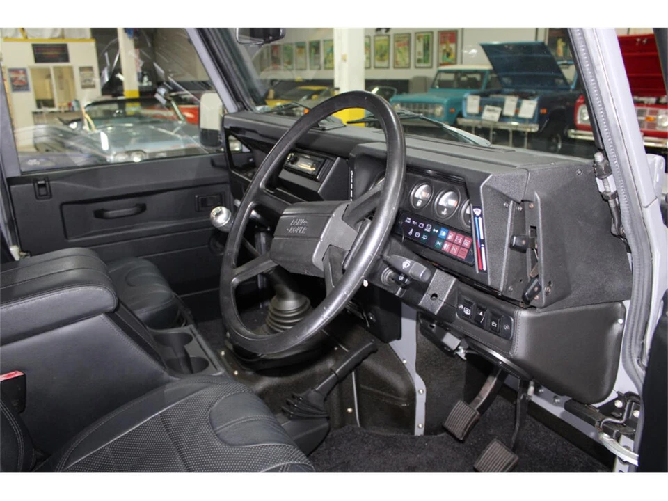 1991 Land Rover Defender 110 - Image 31 of 31