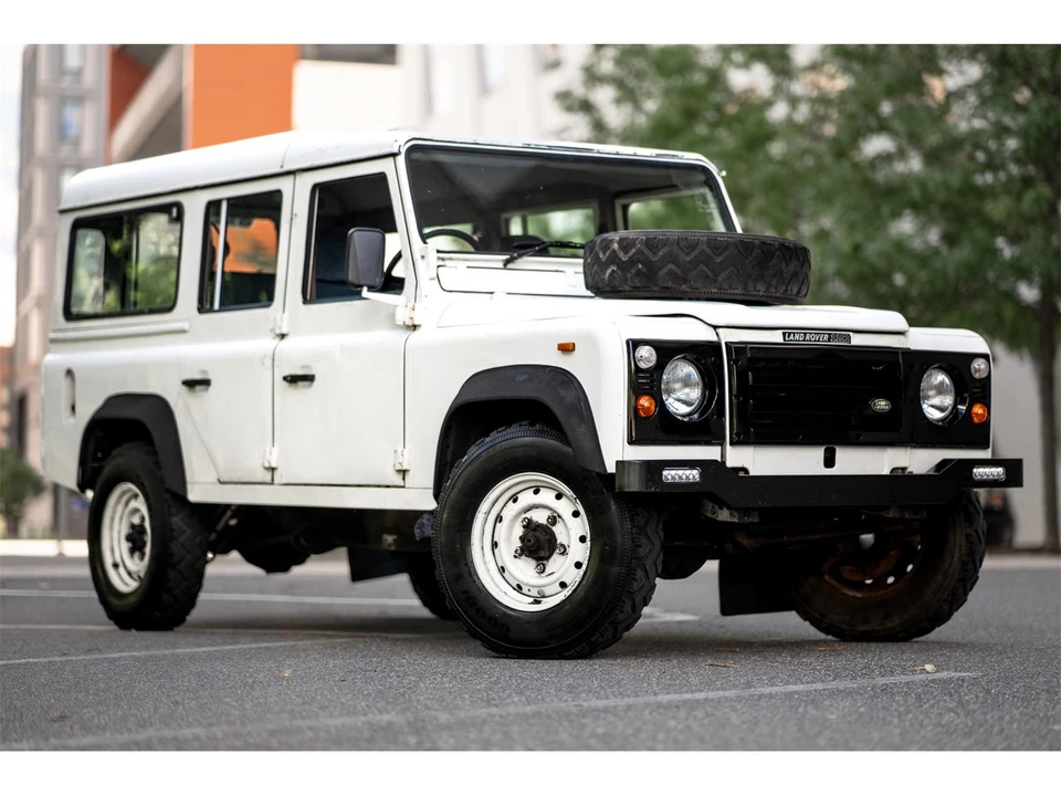 1991 Land Rover Defender 110 - Image 2 of 31
