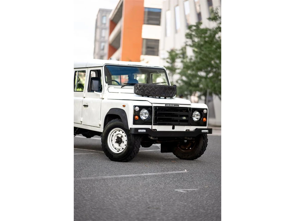 1991 Land Rover Defender 110 - Image 3 of 31