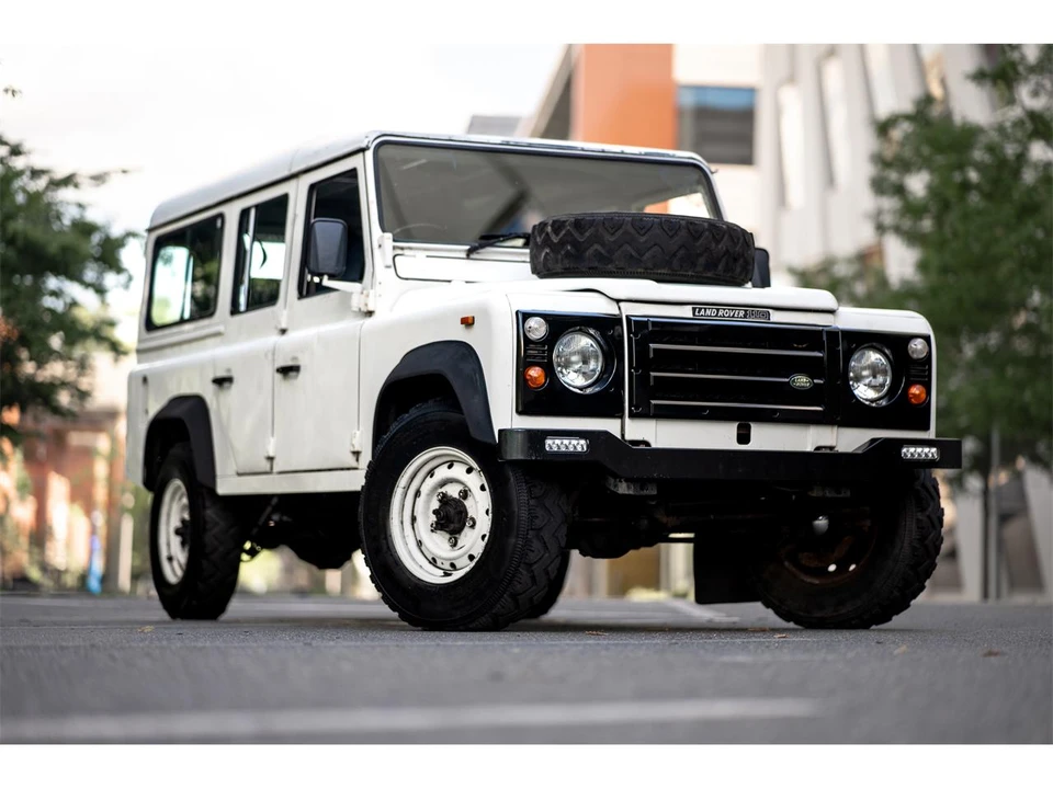1991 Land Rover Defender 110 - Image 6 of 31