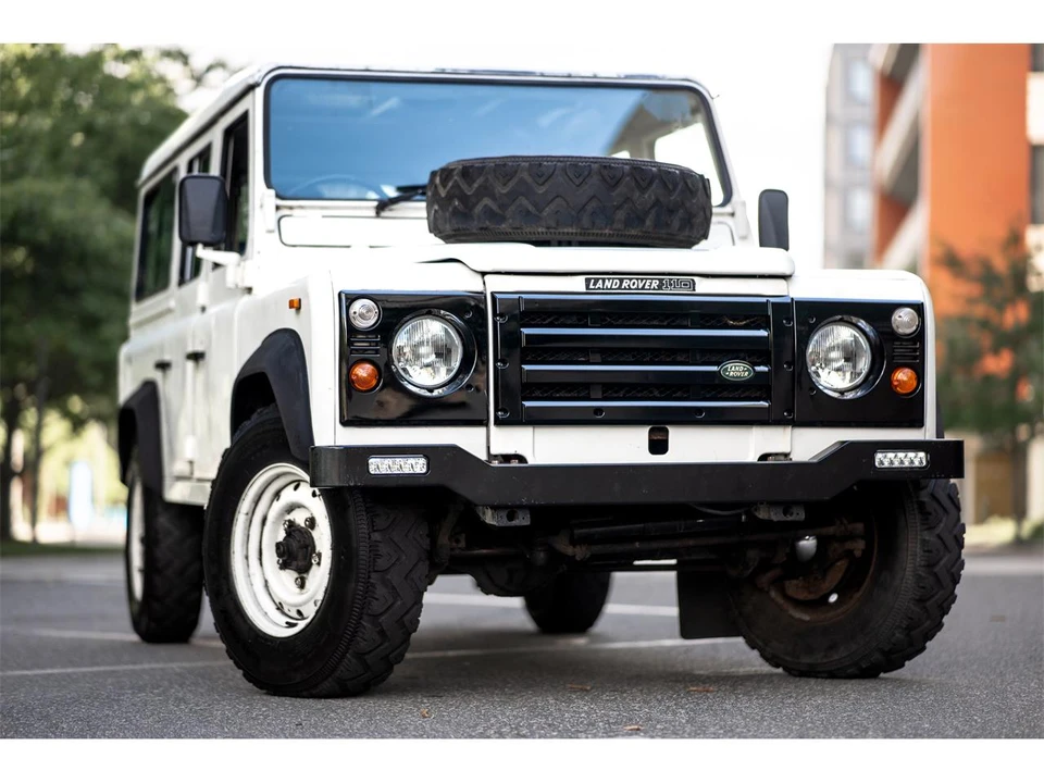 1991 Land Rover Defender 110 - Image 7 of 31