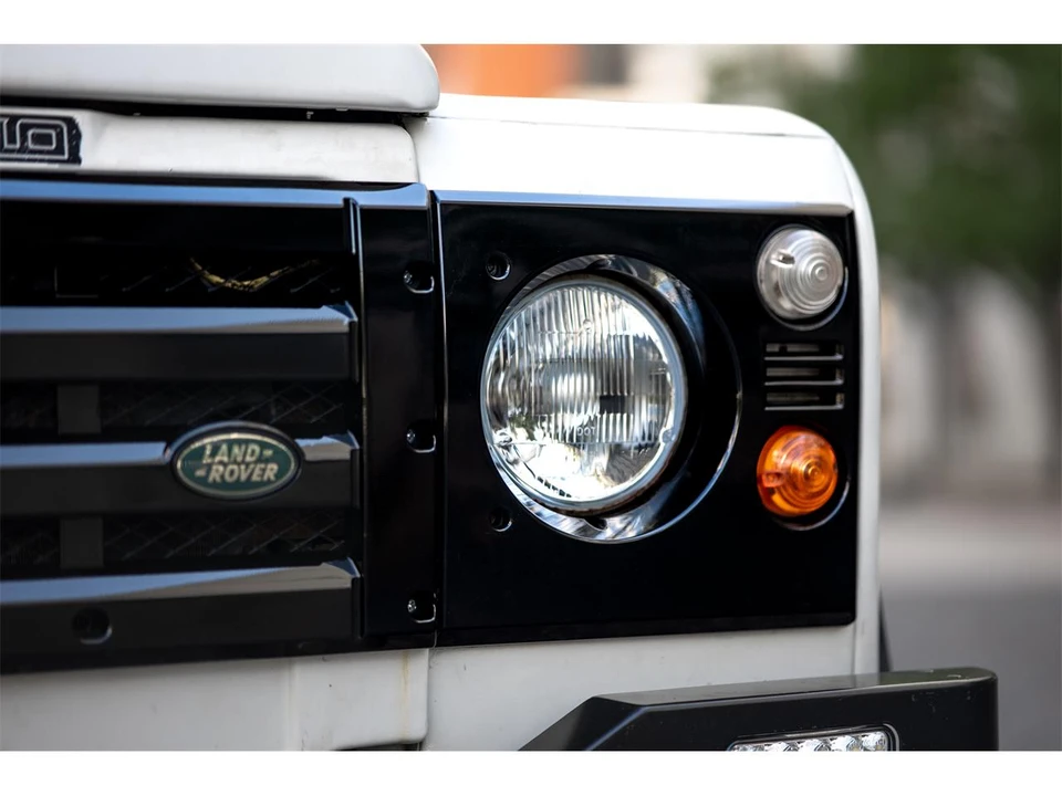 1991 Land Rover Defender 110 - Image 14 of 31