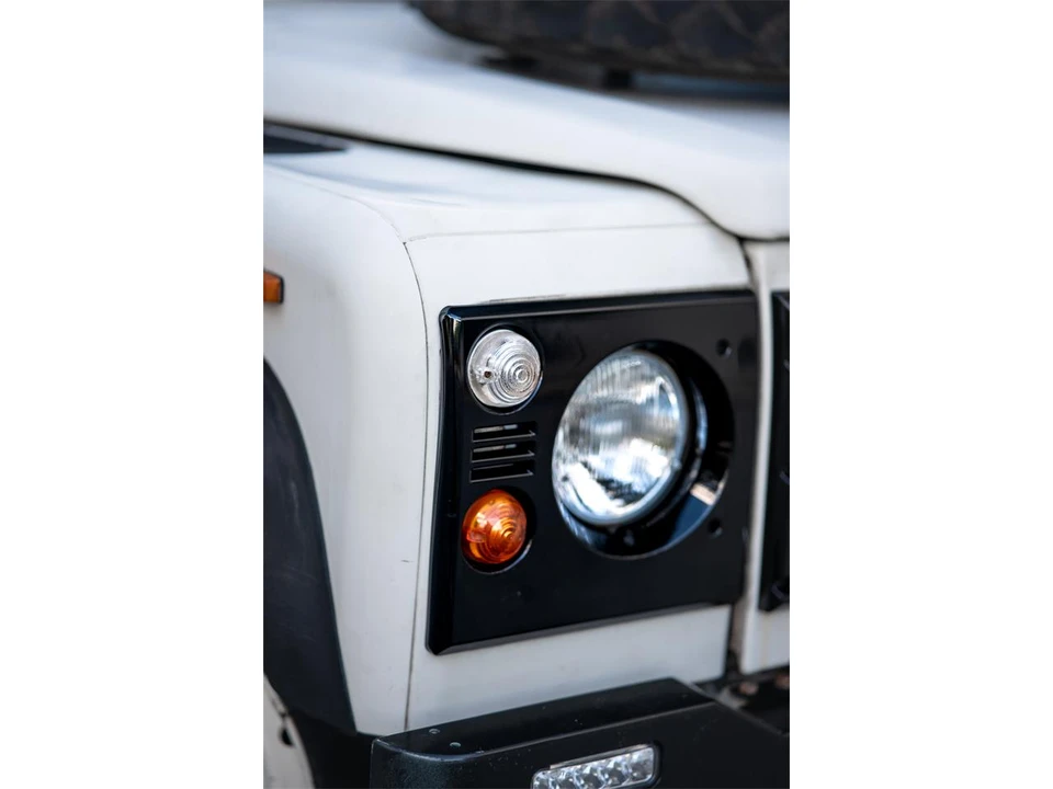 1991 Land Rover Defender 110 - Image 17 of 31