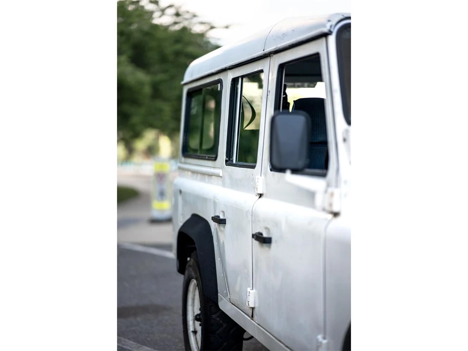 1991 Land Rover Defender 110 - Image 18 of 31