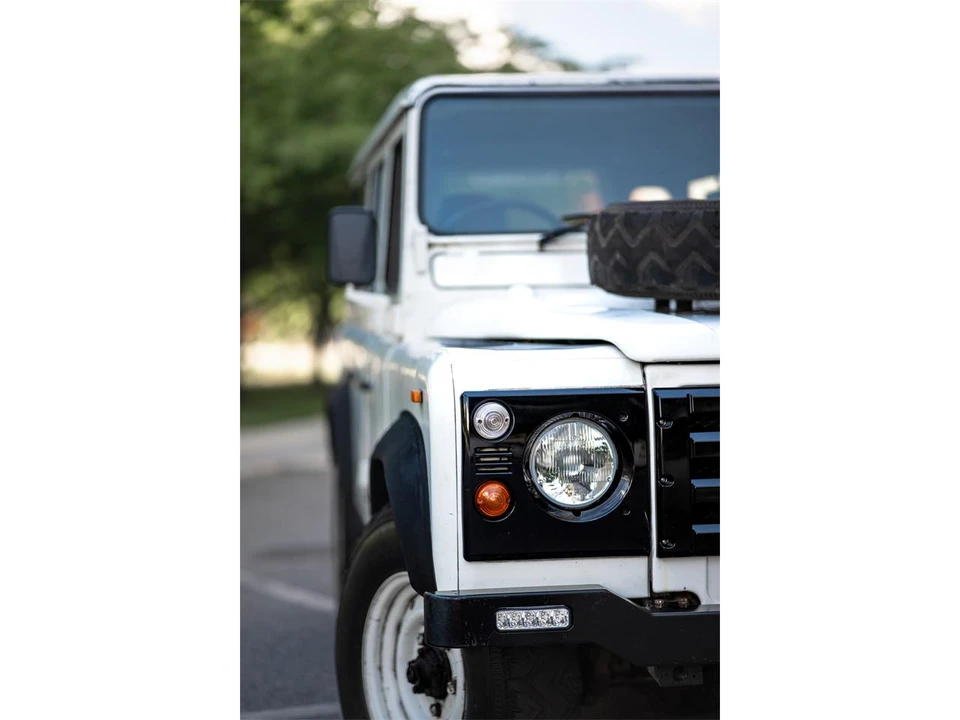 1991 Land Rover Defender 110 - Image 25 of 31
