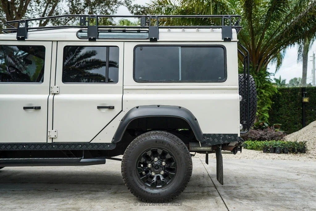 1991 Land Rover Defender 110 - Image 5 of 12