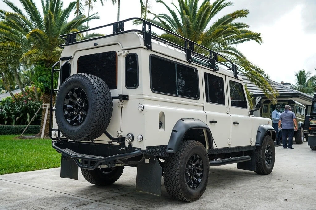 1991 Land Rover Defender 110 - Image 8 of 12
