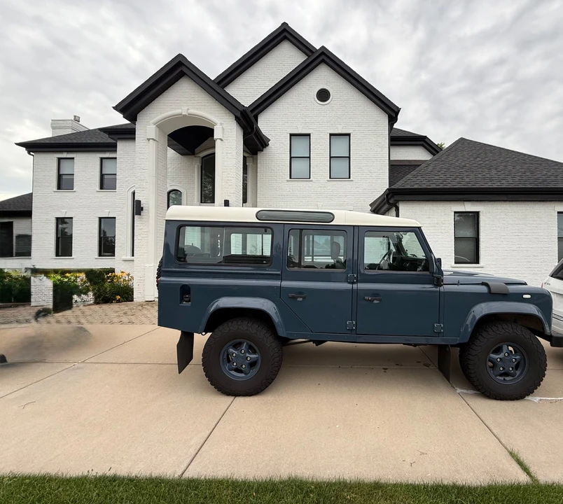 1991 Land Rover Defender 110 - Image 4 of 21