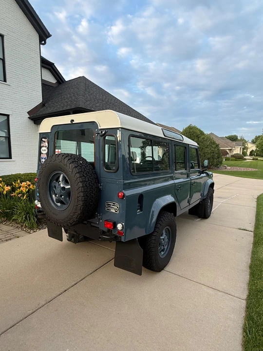 1991 Land Rover Defender 110 - Image 5 of 21
