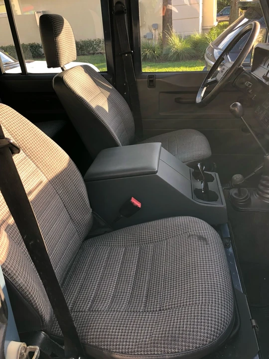 1991 Land Rover Defender 110 - Image 14 of 21