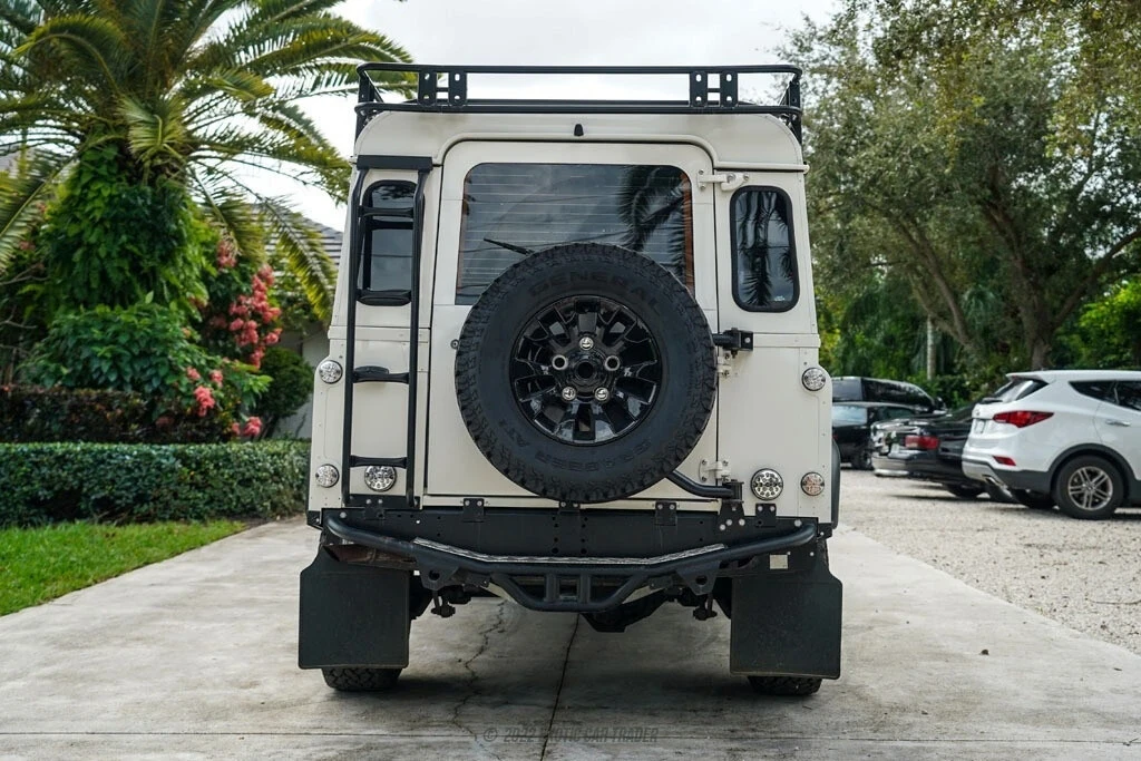 1991 Land Rover Defender 110 - Image 7 of 12