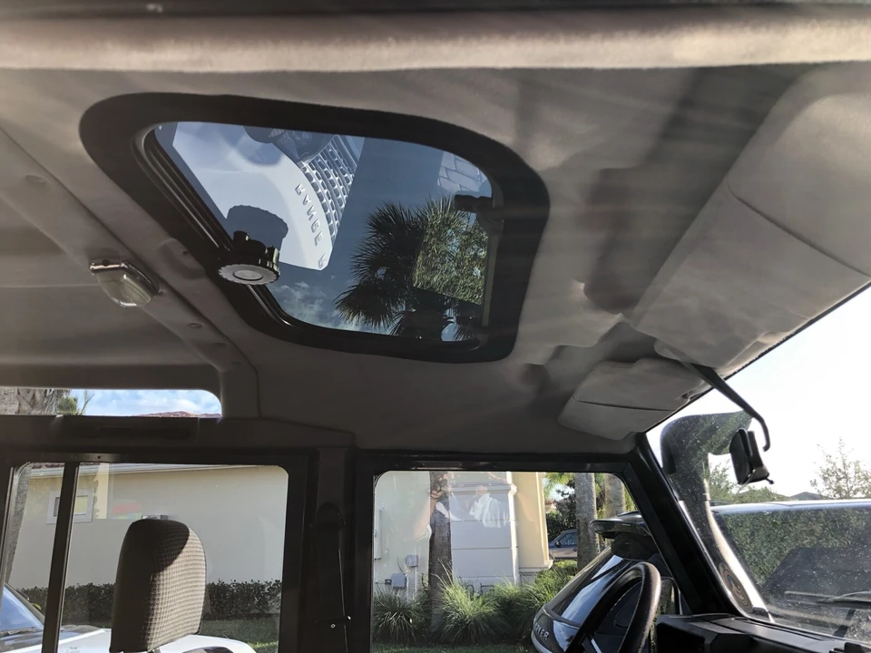 1991 Land Rover Defender 110 - Image 13 of 21