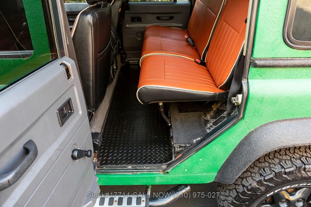 1991 Land Rover Defender 110 - Image 23 of 24