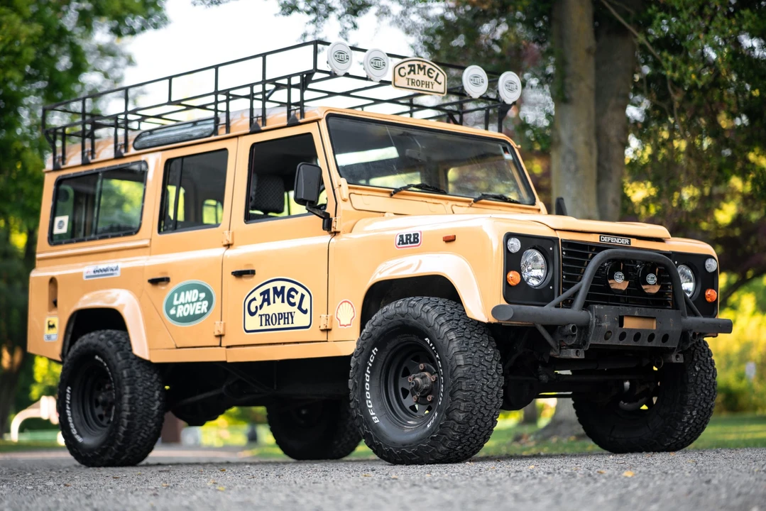 1991 Land Rover Defender 110 - Image 6 of 31