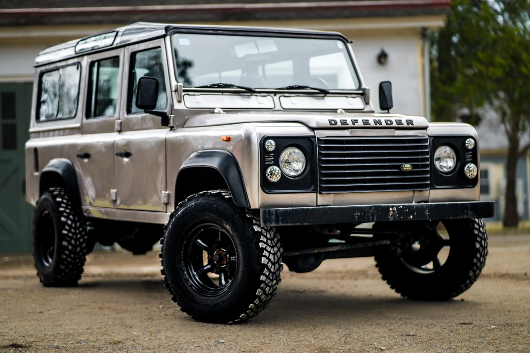 1991 Land Rover Defender 110 - Image 12 of 31