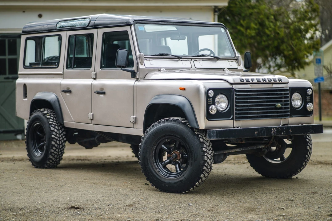 1991 Land Rover Defender 110 - Image 11 of 31