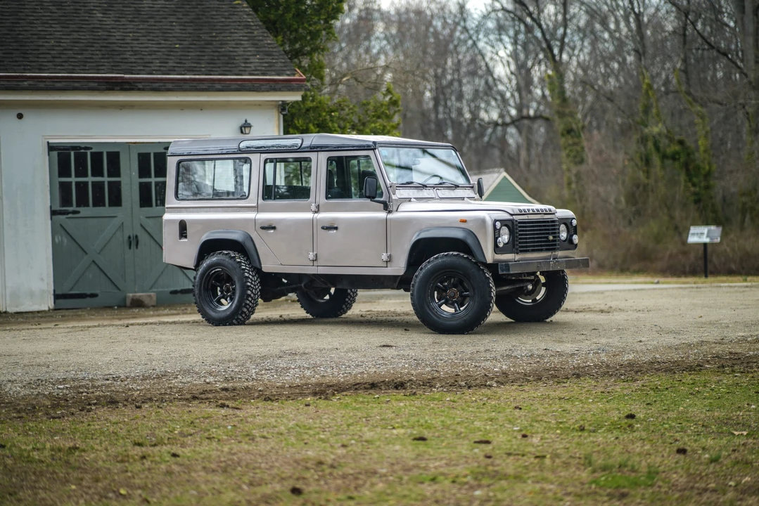 1991 Land Rover Defender 110 - Image 3 of 31