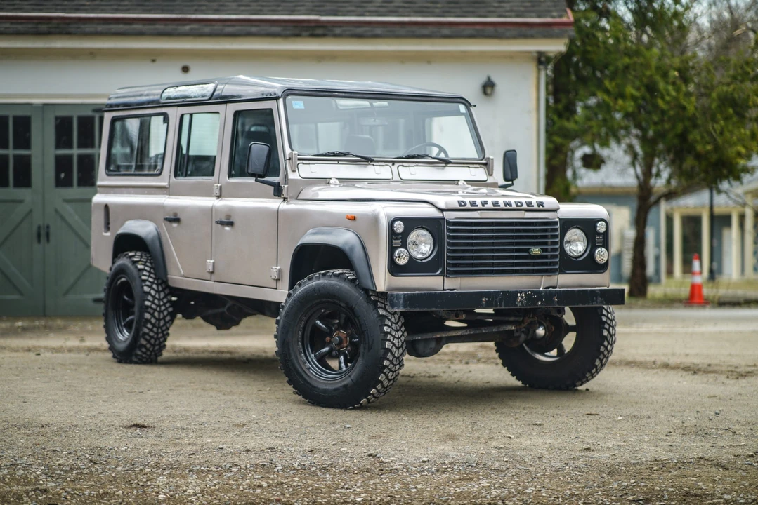 1991 Land Rover Defender 110 - Image 10 of 31
