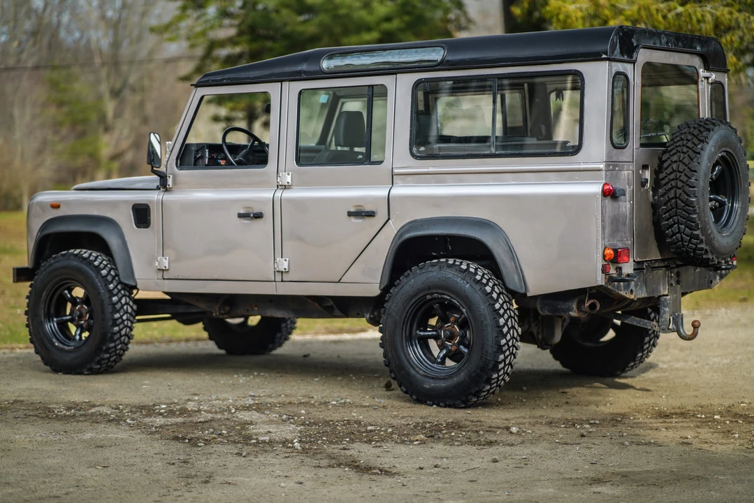 1991 Land Rover Defender 110 - Image 24 of 31