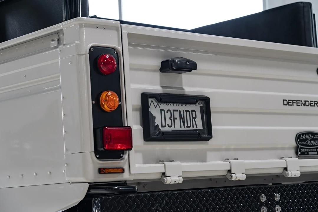 1991 Land Rover Defender 110 - Image 23 of 31