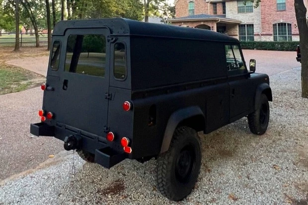 1991 Land Rover Defender 110 - Image 2 of 7