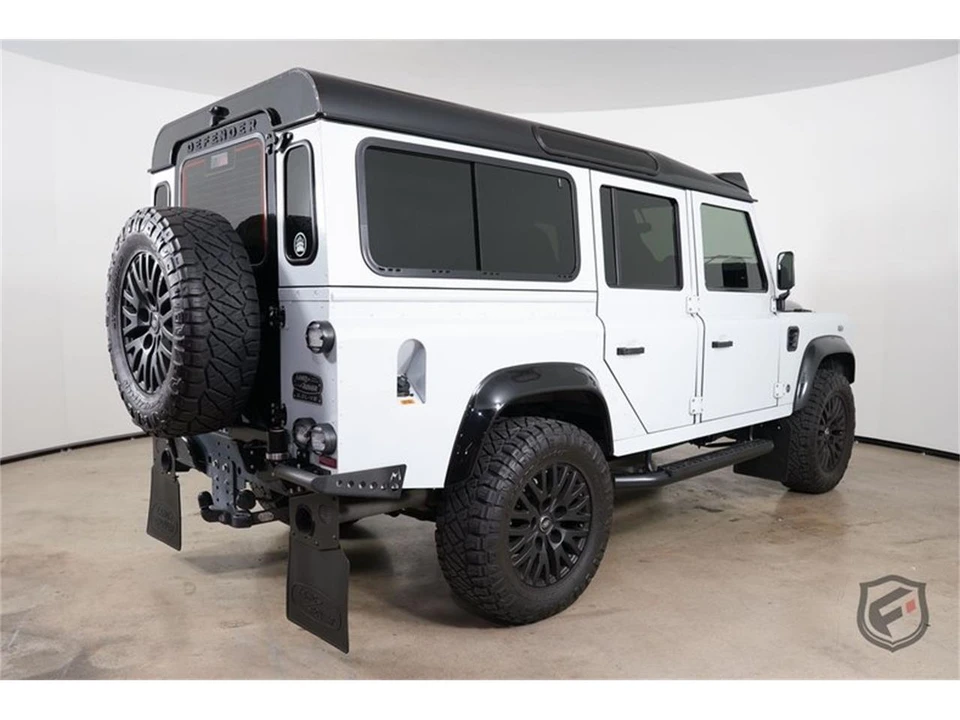 1991 Land Rover Defender 110 - Image 9 of 31
