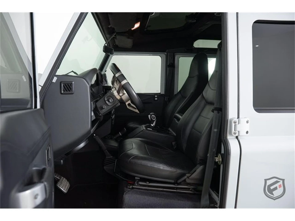 1991 Land Rover Defender 110 - Image 14 of 31