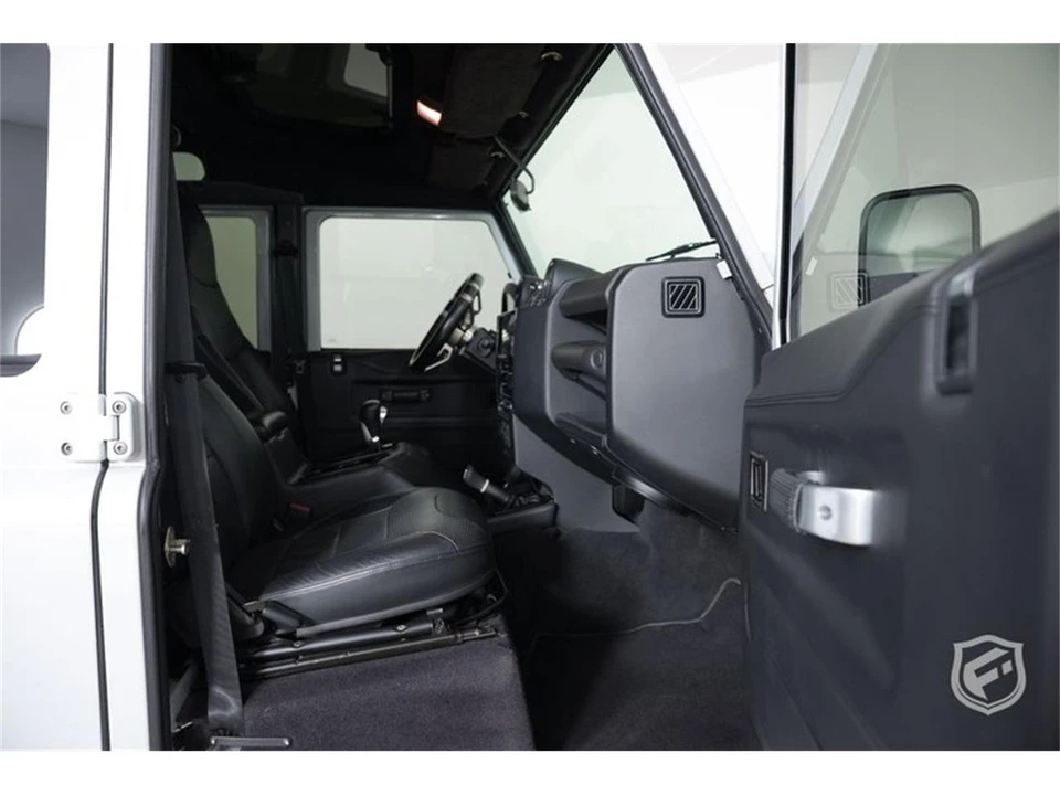 1991 Land Rover Defender 110 - Image 26 of 31