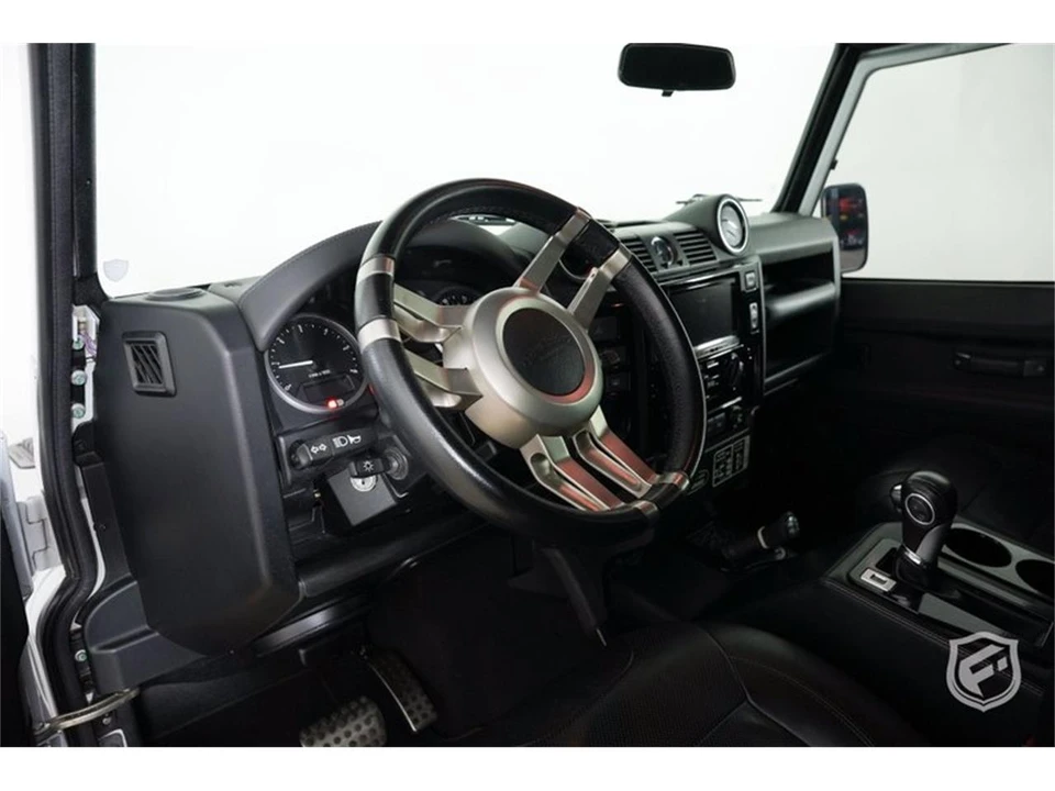 1991 Land Rover Defender 110 - Image 15 of 31