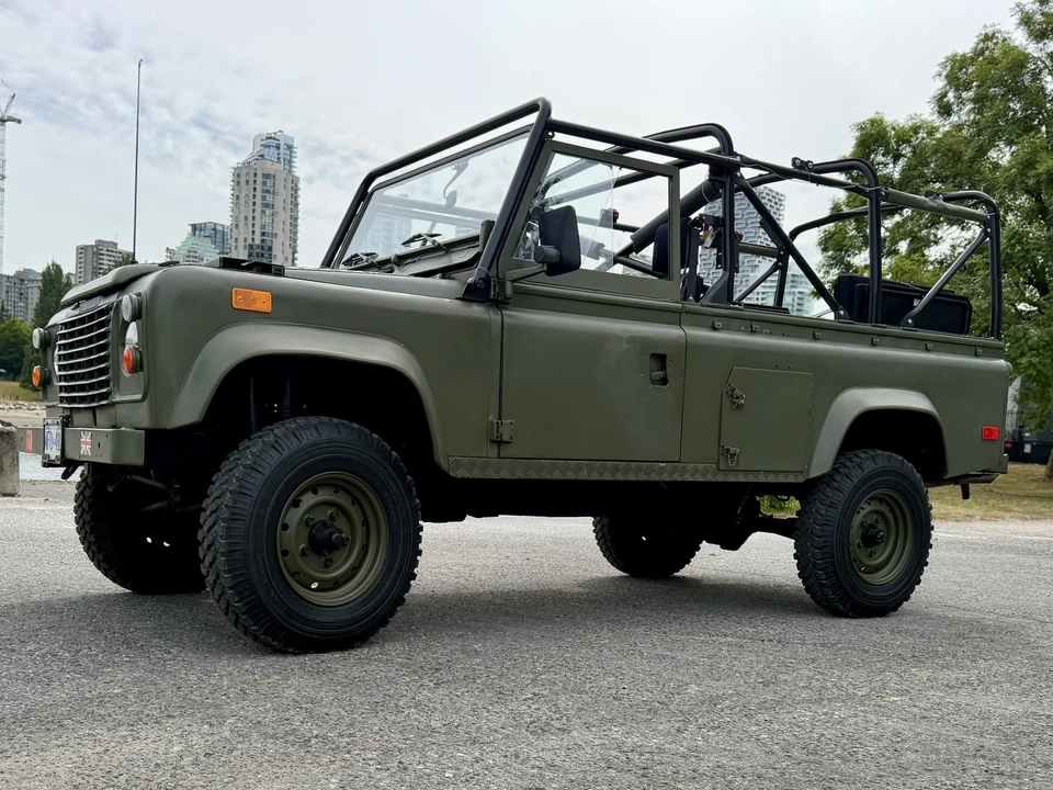 1991 Land Rover Defender 110 - Image 3 of 31