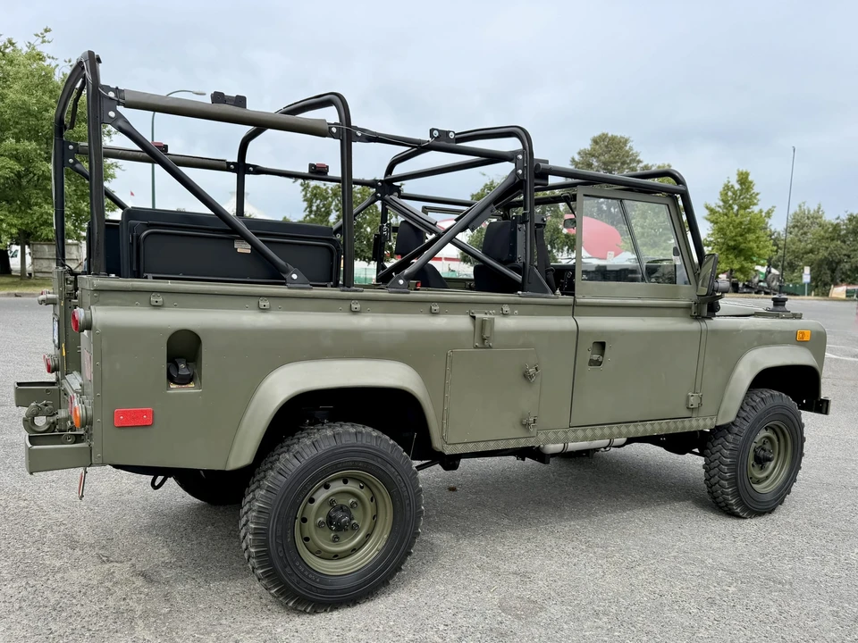 1991 Land Rover Defender 110 - Image 28 of 31