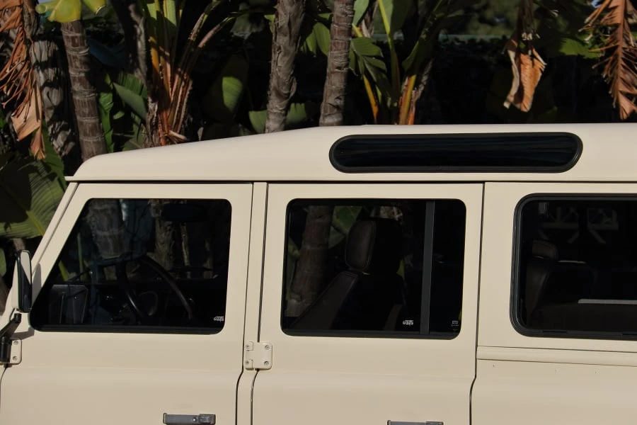 1991 Land Rover Defender 110 - Image 7 of 31