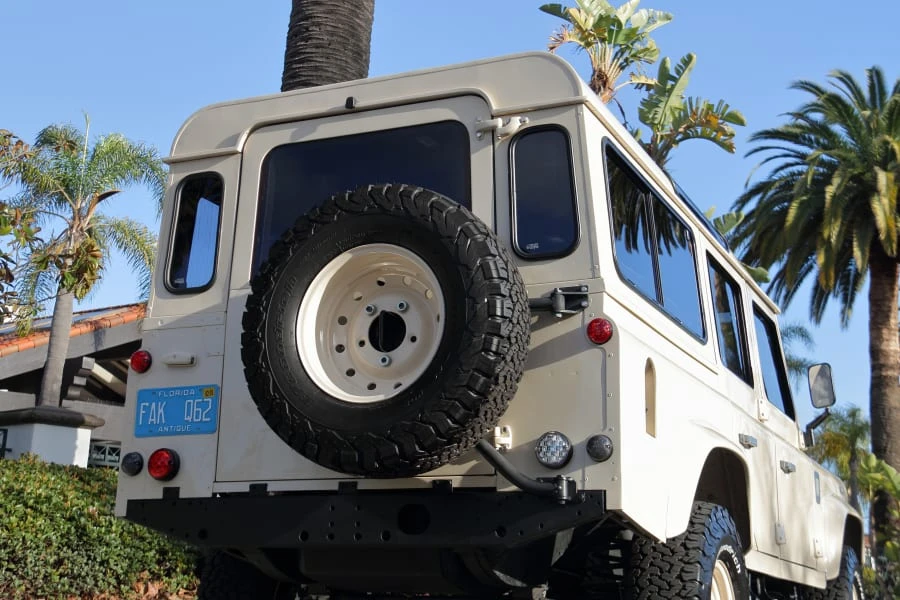 1991 Land Rover Defender 110 - Image 13 of 31