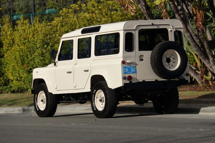 1991 Land Rover Defender 110 - Image 8 of 31