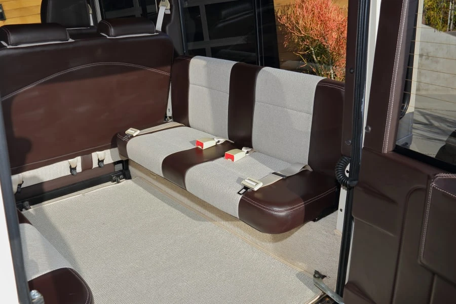 1991 Land Rover Defender 110 - Image 29 of 31