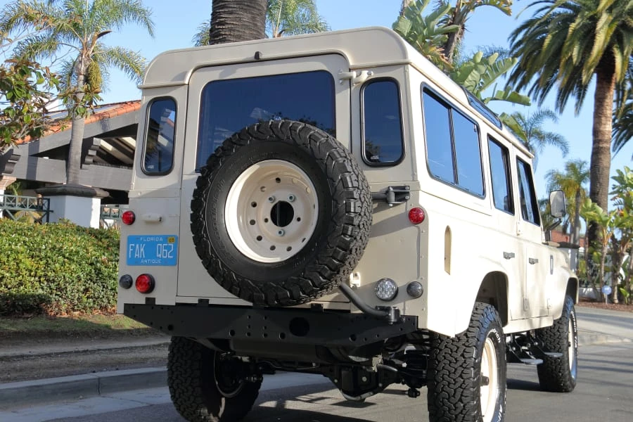 1991 Land Rover Defender 110 - Image 16 of 31