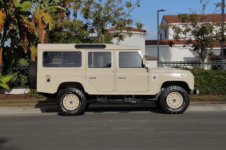 1991 Land Rover Defender 110 - Image 12 of 31