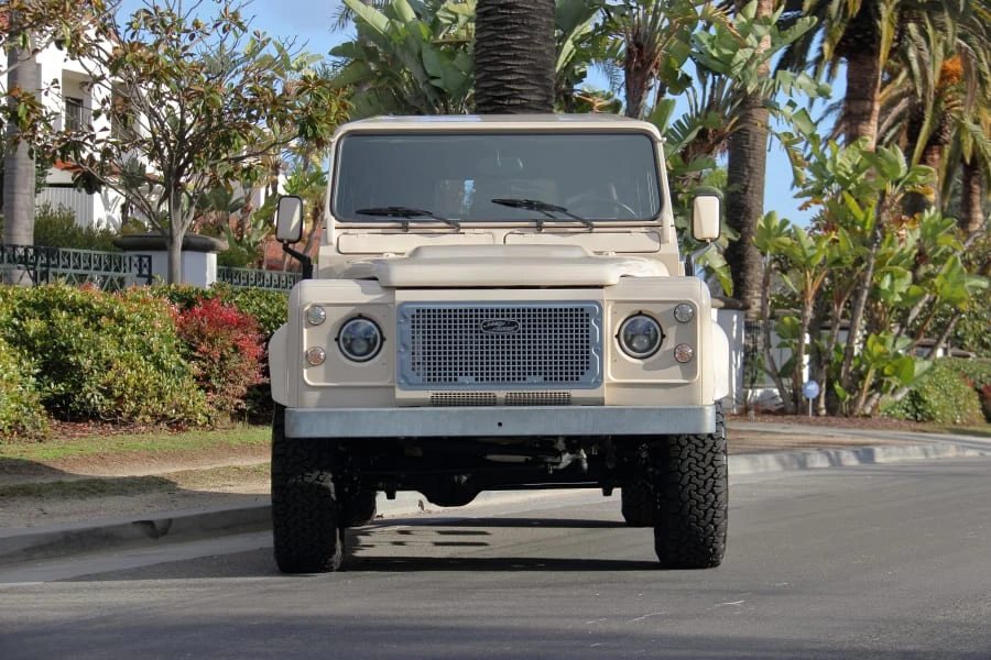 1991 Land Rover Defender 110 - Image 4 of 31