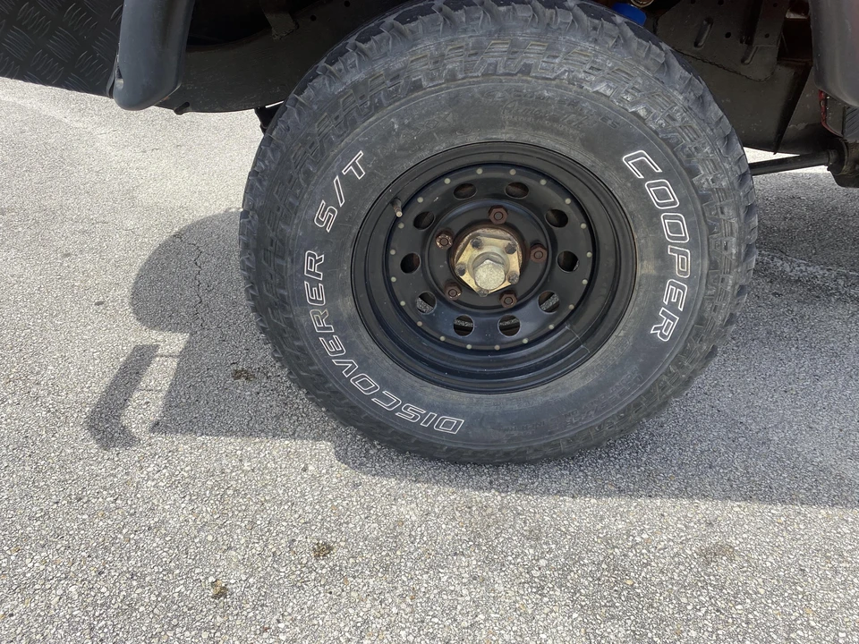 1991 Land Rover Defender 110 - Image 16 of 31
