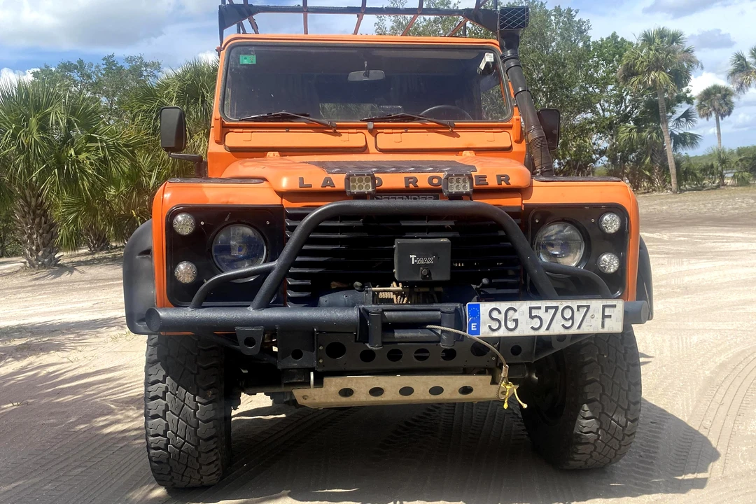 1991 Land Rover Defender 110 - Image 2 of 31