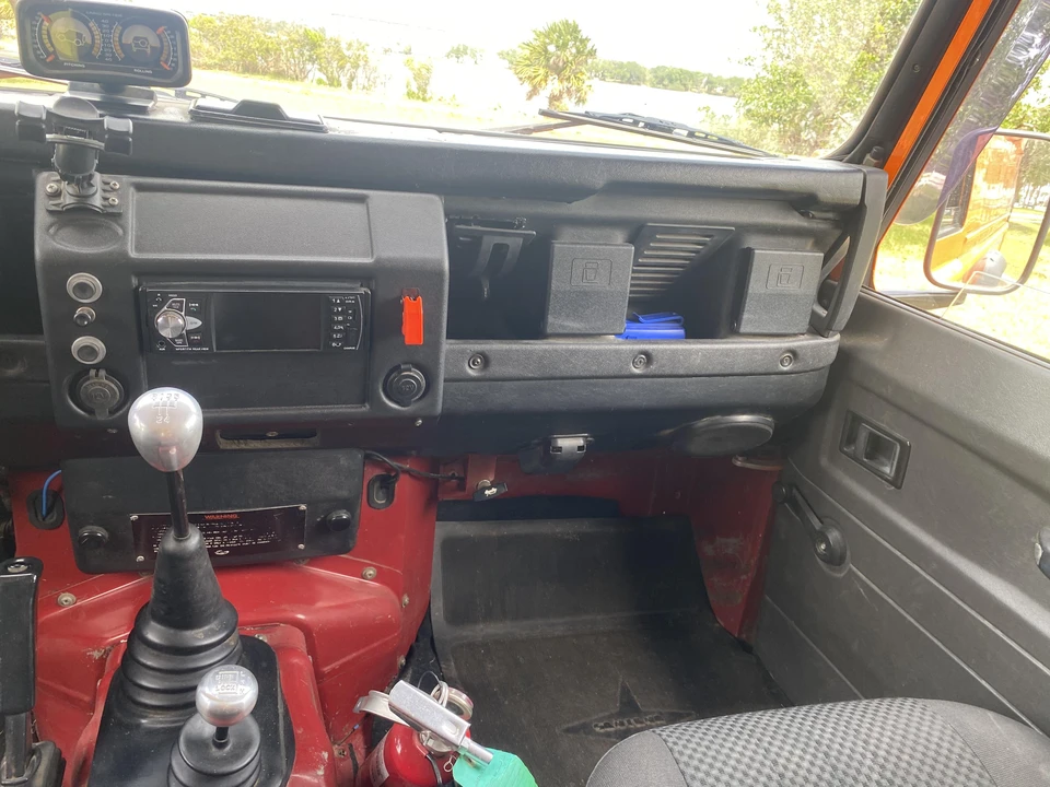 1991 Land Rover Defender 110 - Image 26 of 31