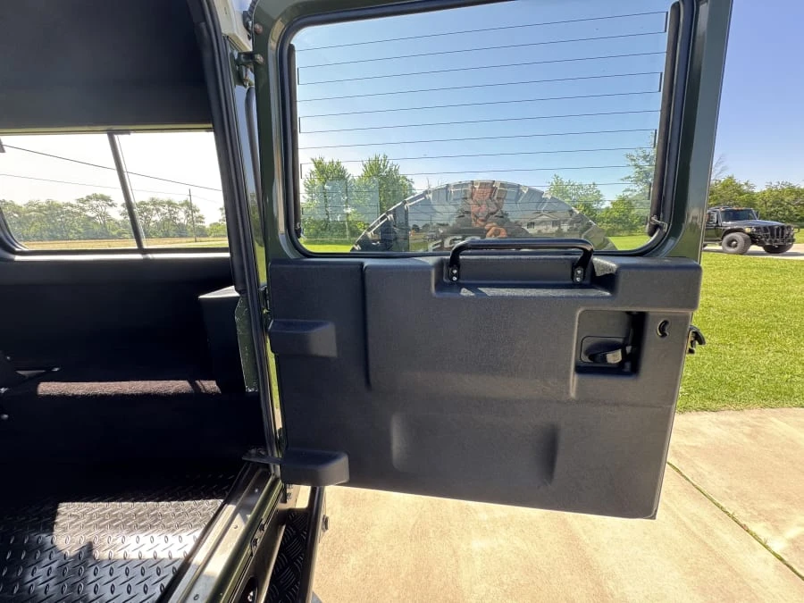 1991 Land Rover Defender 110 - Image 16 of 20